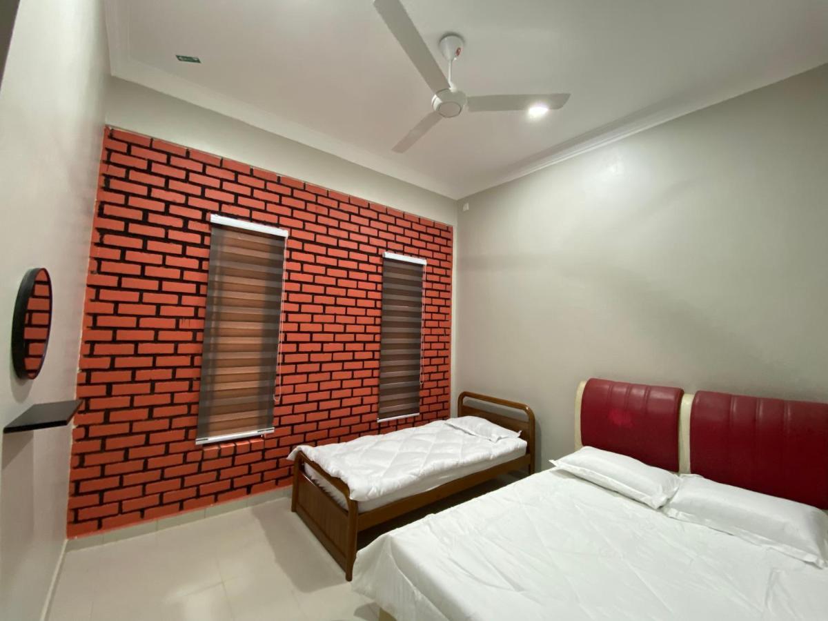 Sasuka Guesthouse Marang Eksteriør bilde