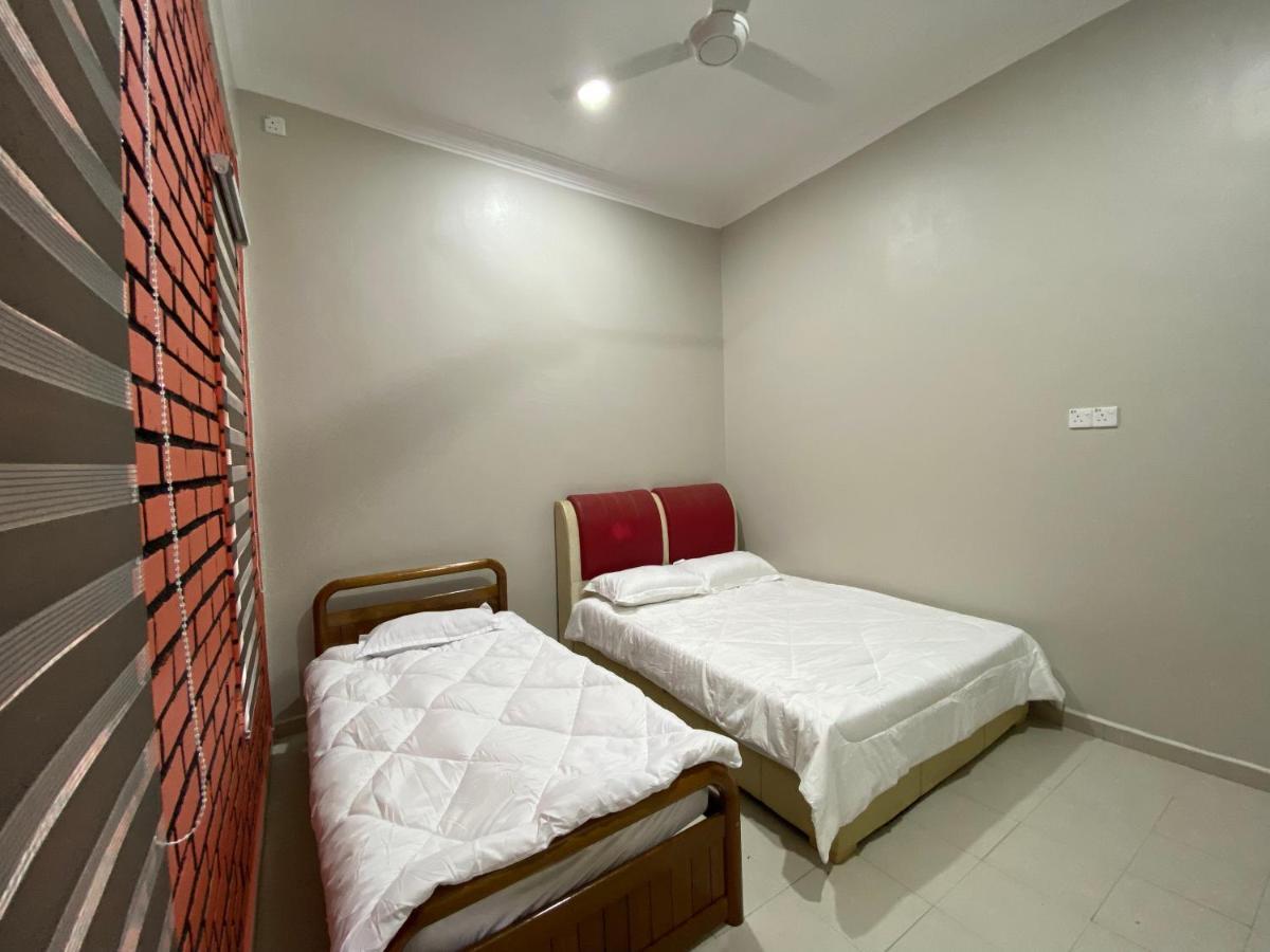 Sasuka Guesthouse Marang Eksteriør bilde