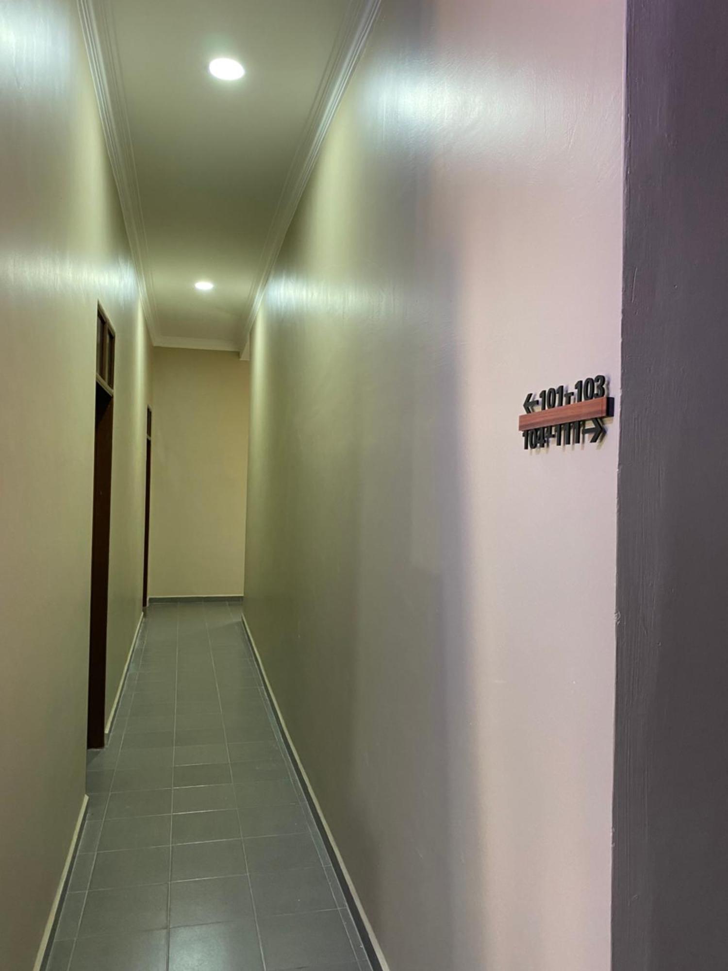 Sasuka Guesthouse Marang Eksteriør bilde